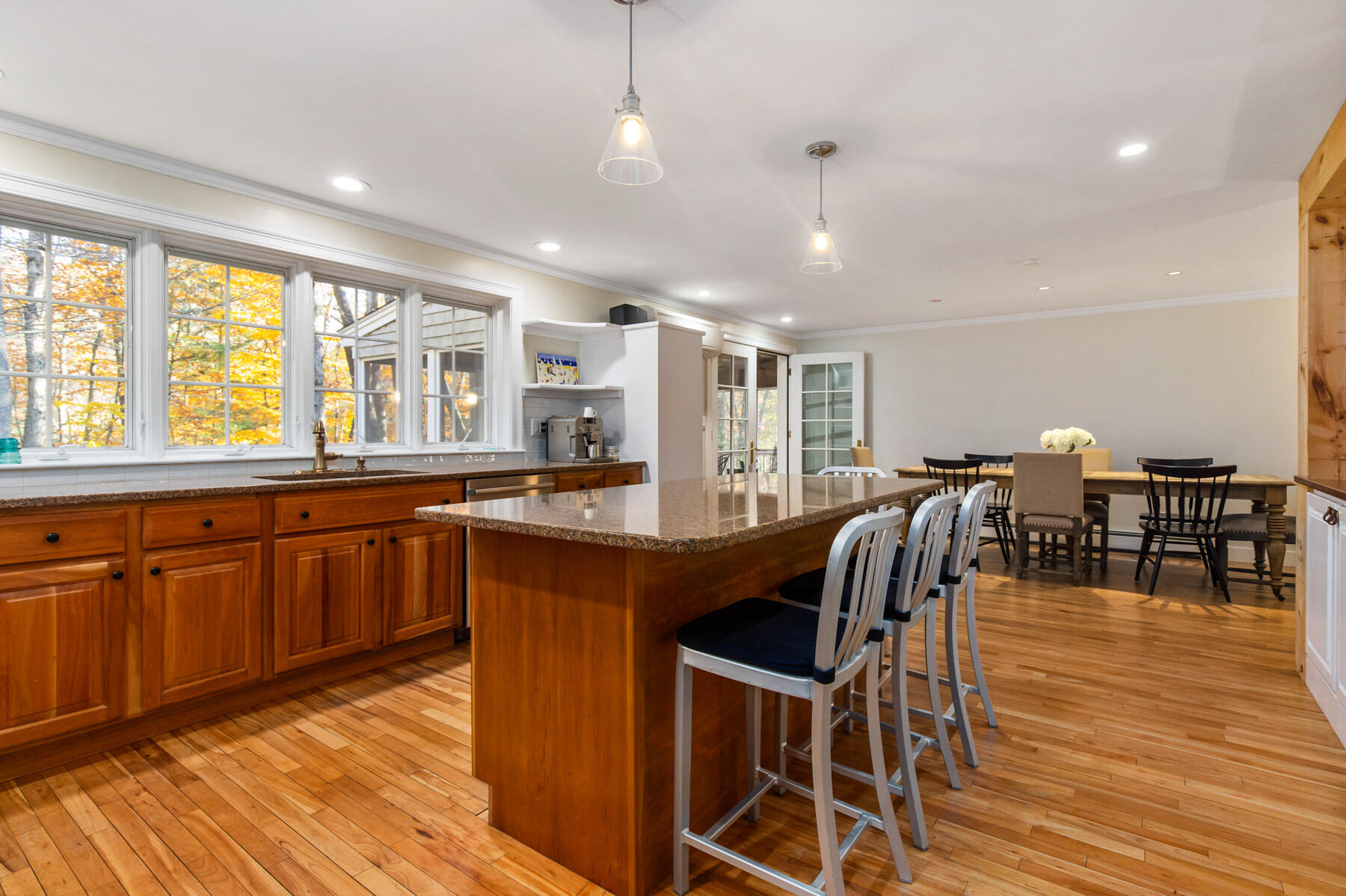 9 Walt Kuhn Road Cape Neddick, ME 03902 - Photo 8 of 59 Secoast-Re-Photos-32