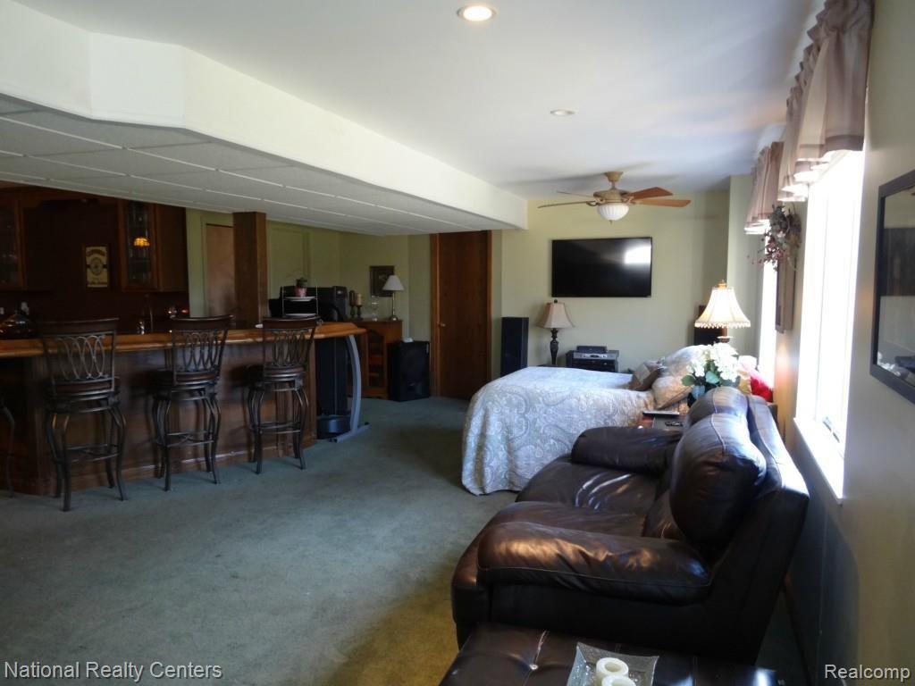 4335 North Ridge Drive Pinckney, MI 48169 - Photo 39 of 42 DSC04060.jpg