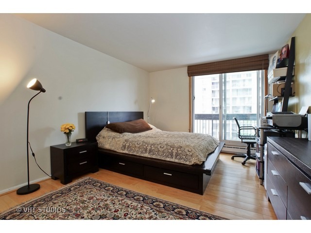 5901 North Sheridan Road, Unit 7C Chicago, IL 60660 - Photo 6 of 15