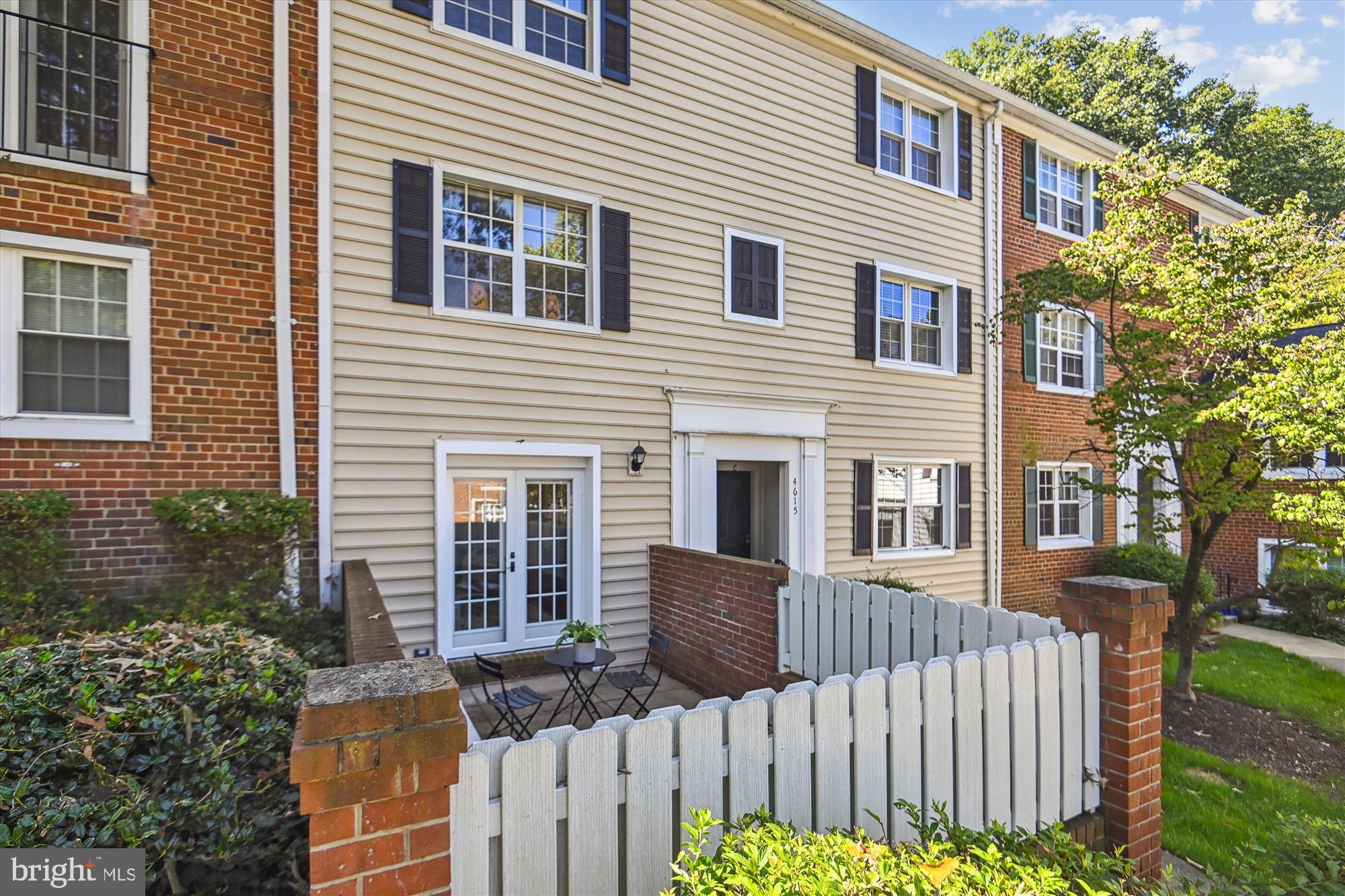 4615 28th Road South, Unit A Arlington, VA 22206 - Photo 4 of 33 Gallery Image 4