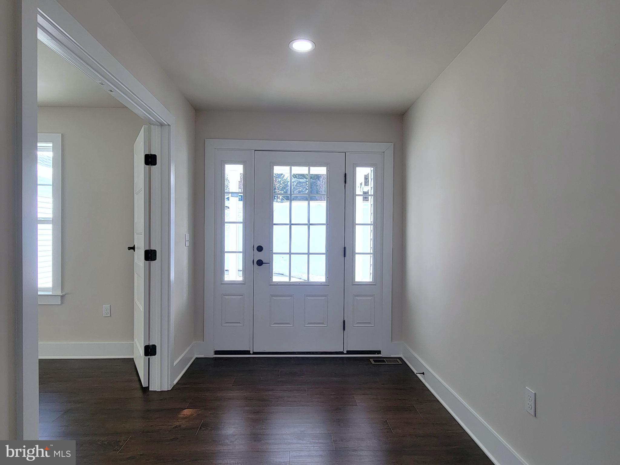4092 Ridgeview Road Harrisburg, PA 17112 - Photo 3 of 33