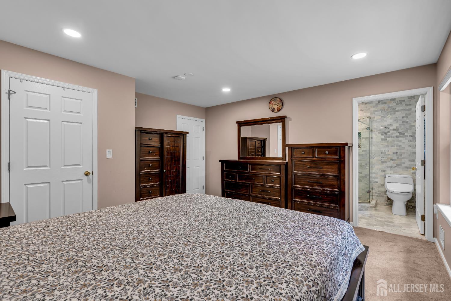 230 New Road Monmouth Junction, NJ 08852 - Photo 15 of 32