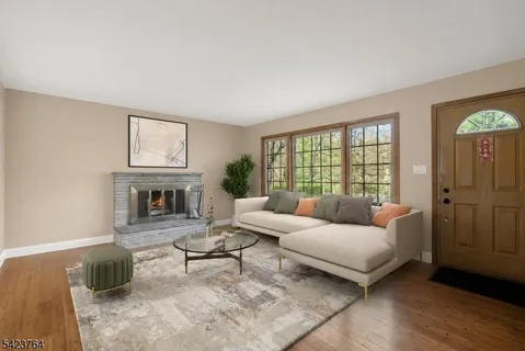 $780,000 | 43 King George Road, Warren, NJ 07059