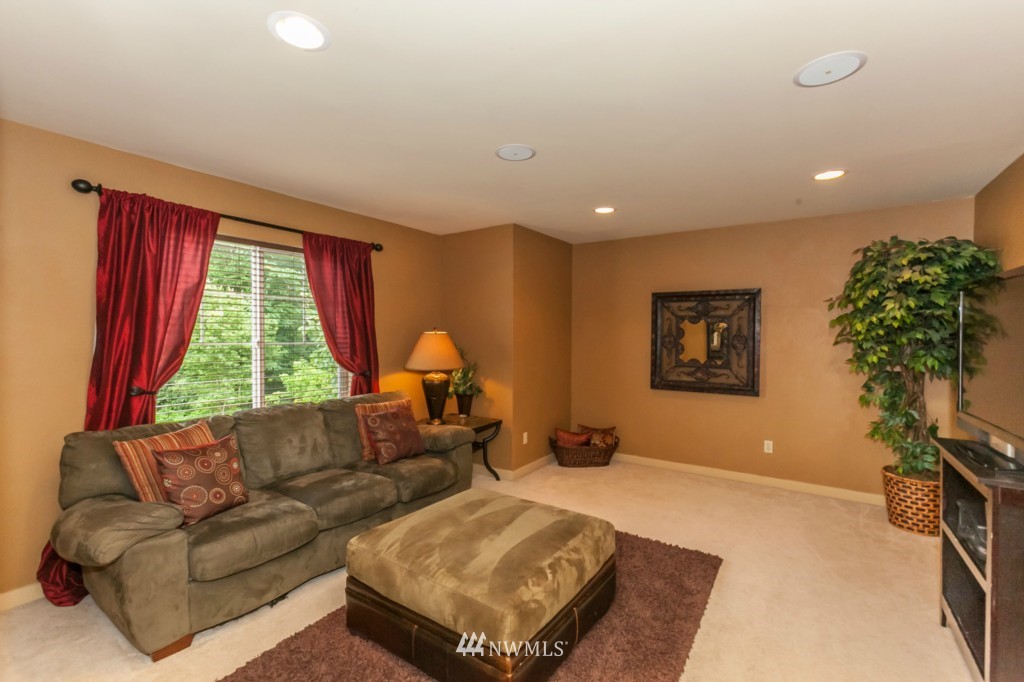 3931 167th Street Southeast Bothell, WA 98012 - Photo 14 of 25