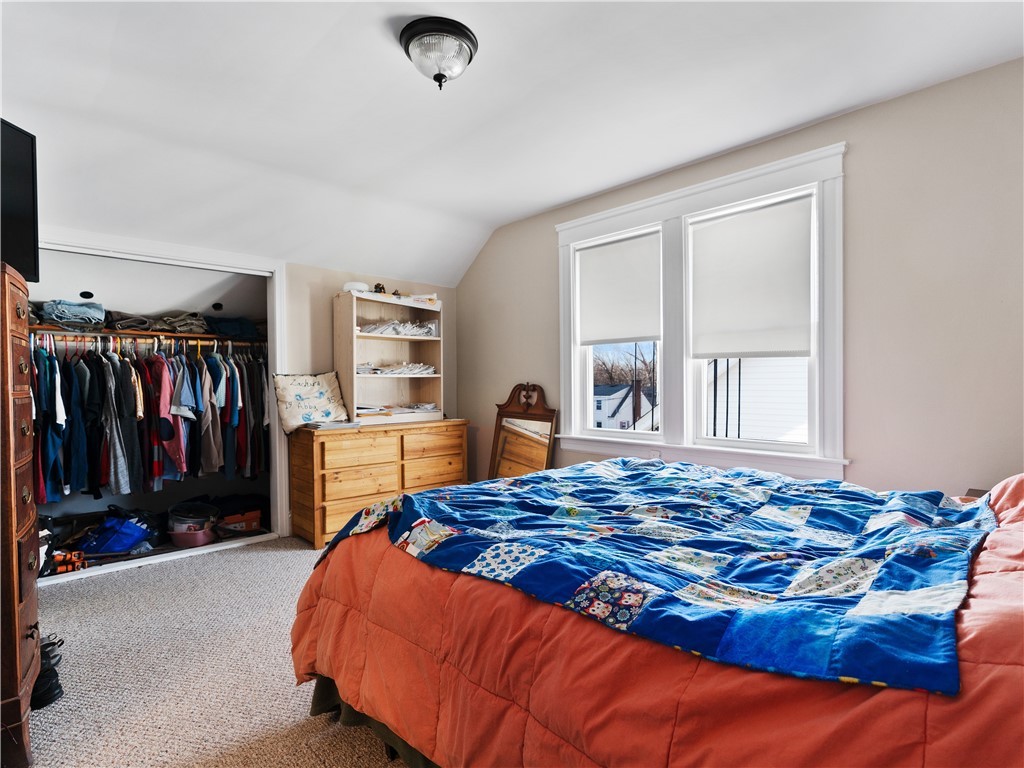 15 Hemalin Road Cranston, RI 02910 - Photo 27 of 34