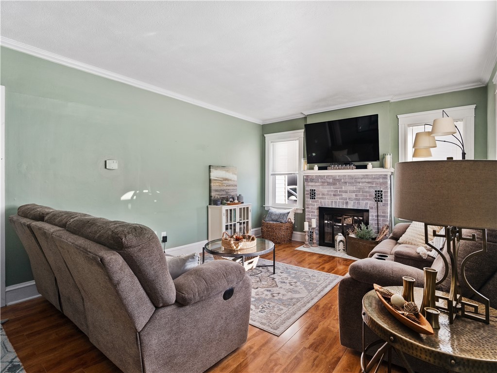 15 Hemalin Road Cranston, RI 02910 - Photo 8 of 34