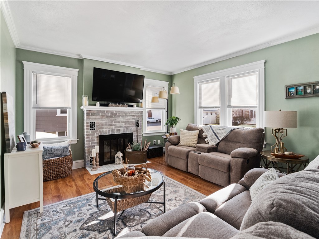 15 Hemalin Road Cranston, RI 02910 - Photo 10 of 34