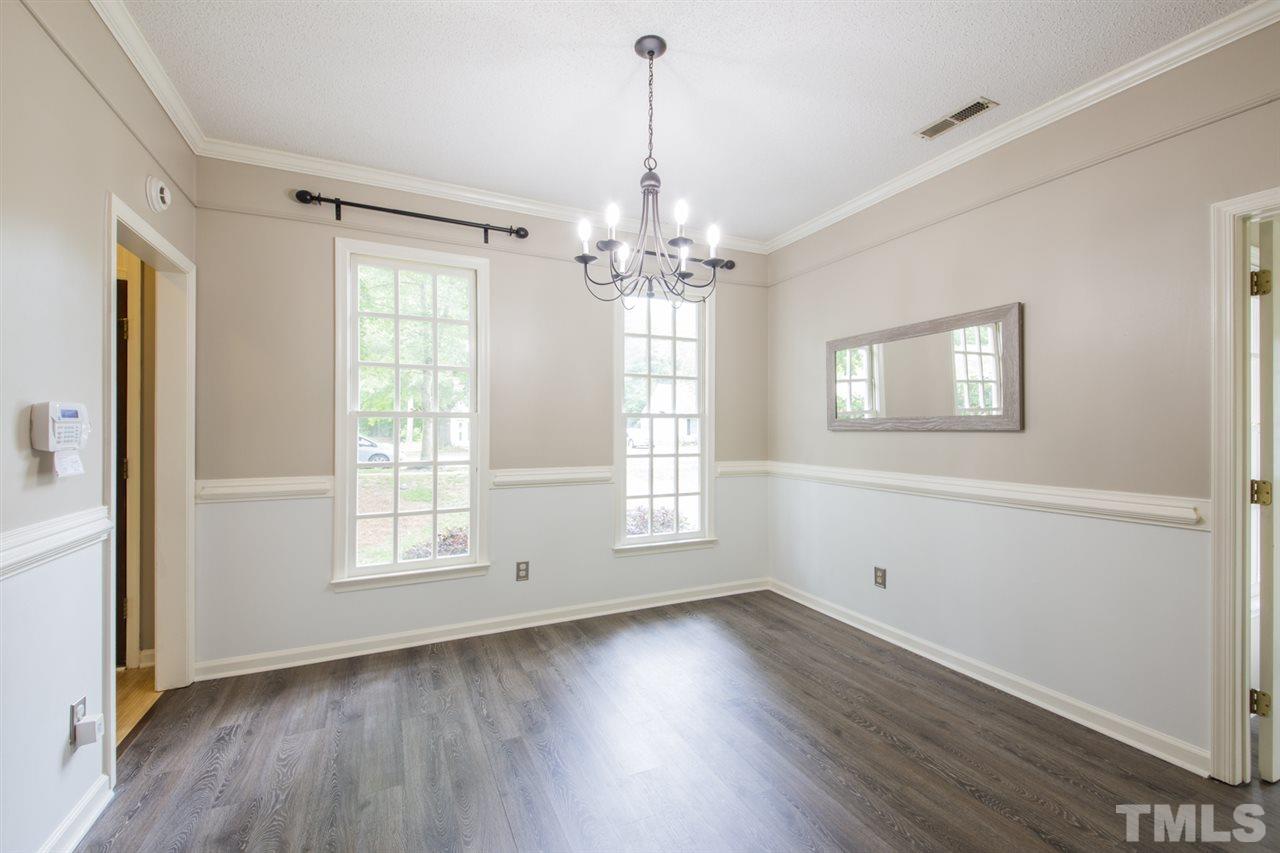 11904 North Exeter Way Raleigh, NC 27613 - Photo 7 of 19