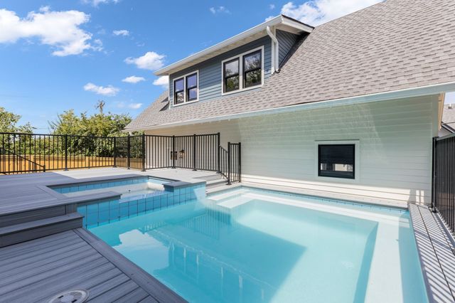 $2,000,000 | 1918 Ashwood Avenue, Nashville, TN 37212