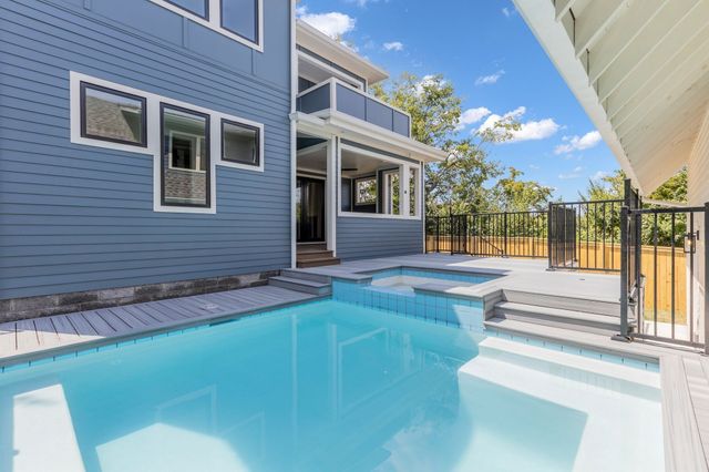 $2,000,000 | 1918 Ashwood Avenue, Nashville, TN 37212