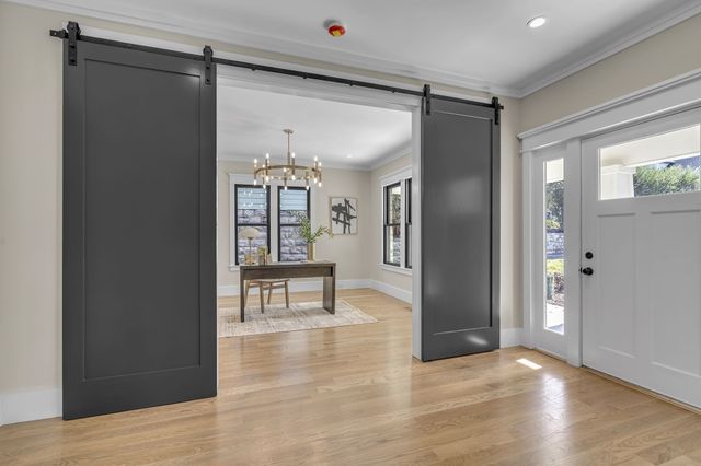 $2,000,000 | 1918 Ashwood Avenue, Nashville, TN 37212