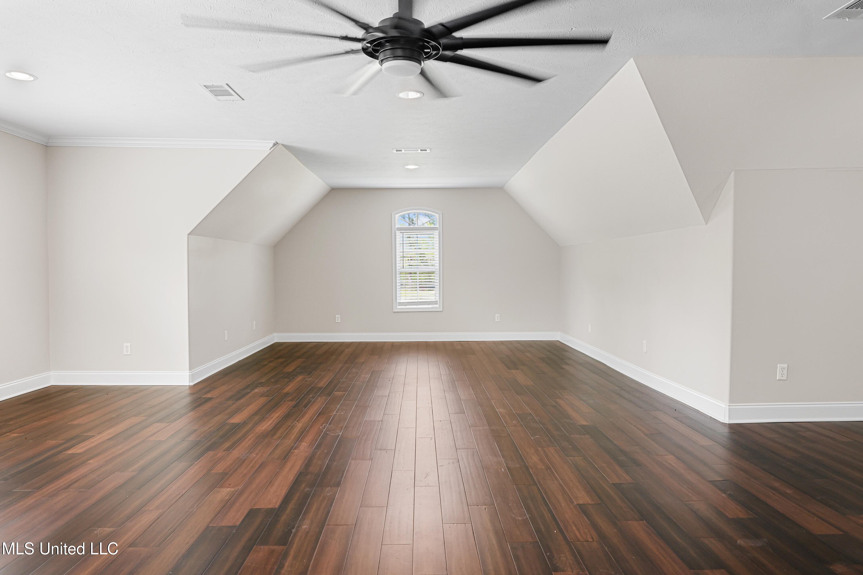 744 Georgetown Street Hazlehurst, MS 39083 - Photo 4 of 27 IMG_9015