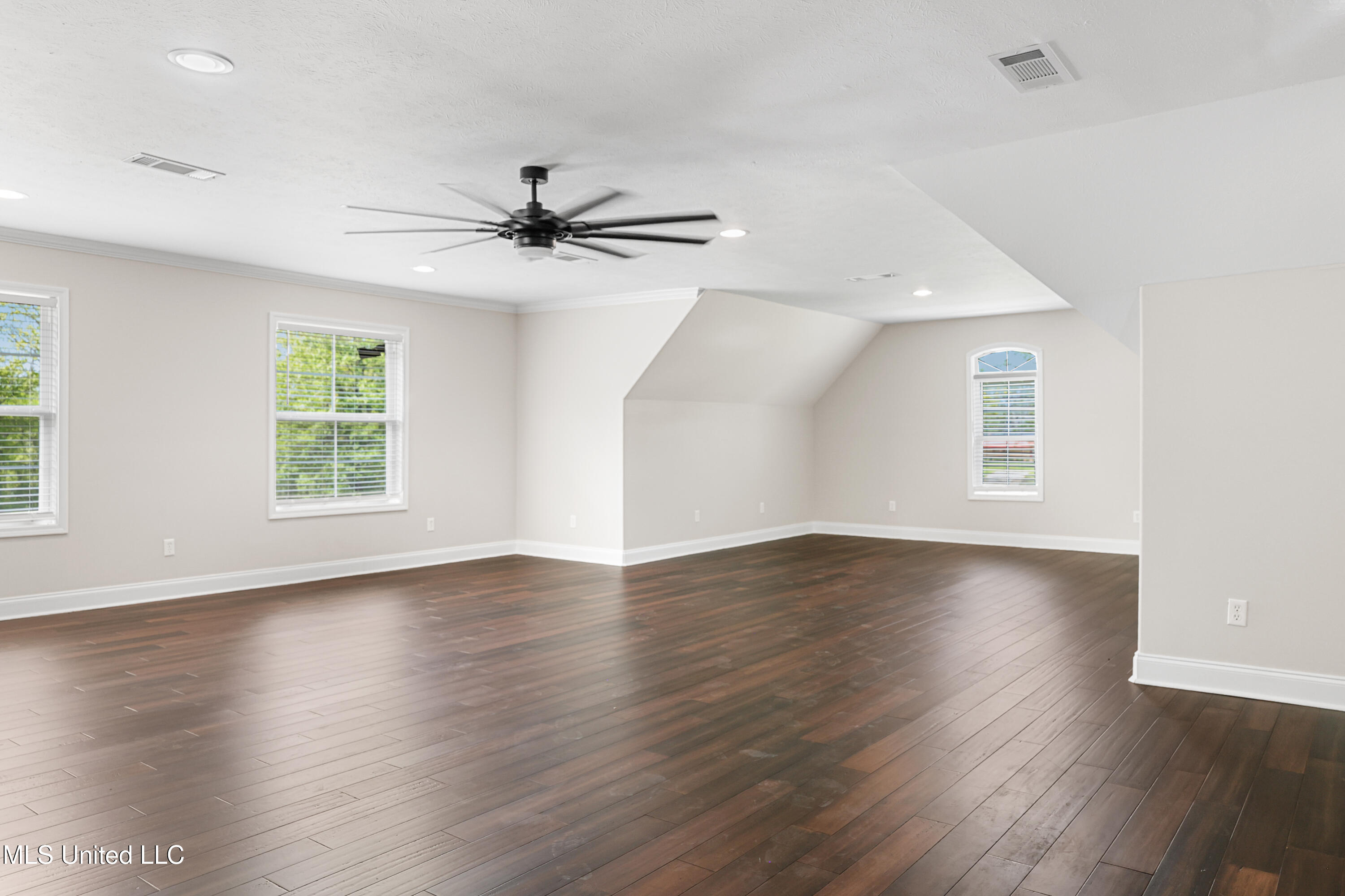 744 Georgetown Street Hazlehurst, MS 39083 - Photo 5 of 27 IMG_9014