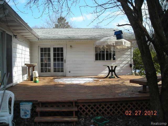 13588 Lenmoore Road Belleville, MI 48111 - Photo 5 of 6 lenmoore 007.jpg
