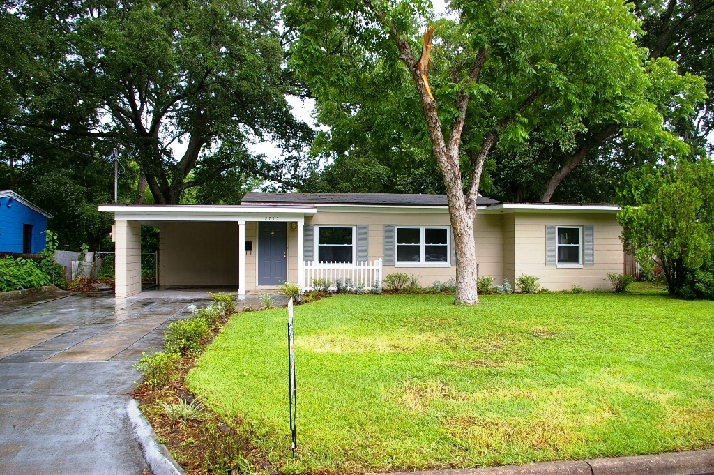 2715 Springmont Street Jacksonville, FL 32207 - Photo 14 of 14 FRONT