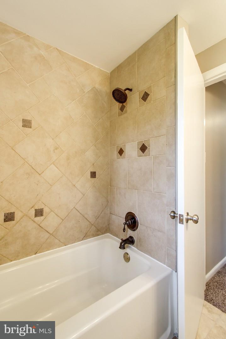 482 Highland Road Red Lion, PA 17356 - Photo 24 of 30 Beautiful tile