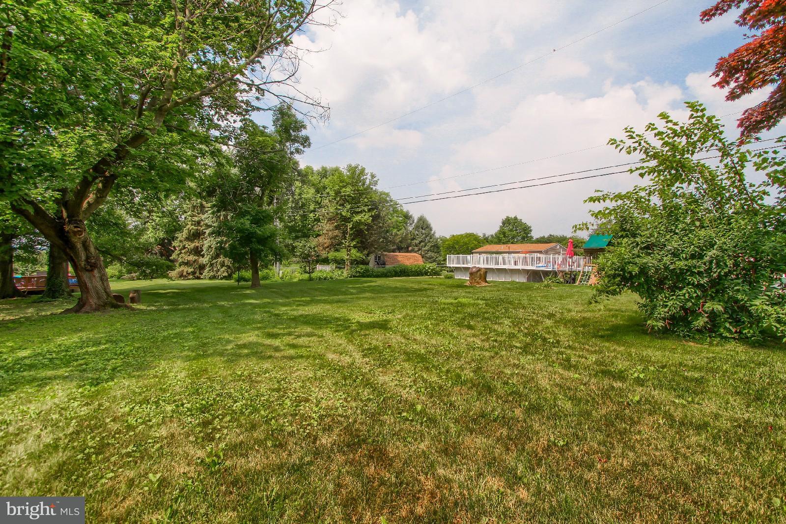 482 Highland Road Red Lion, PA 17356 - Photo 26 of 30 Large yard