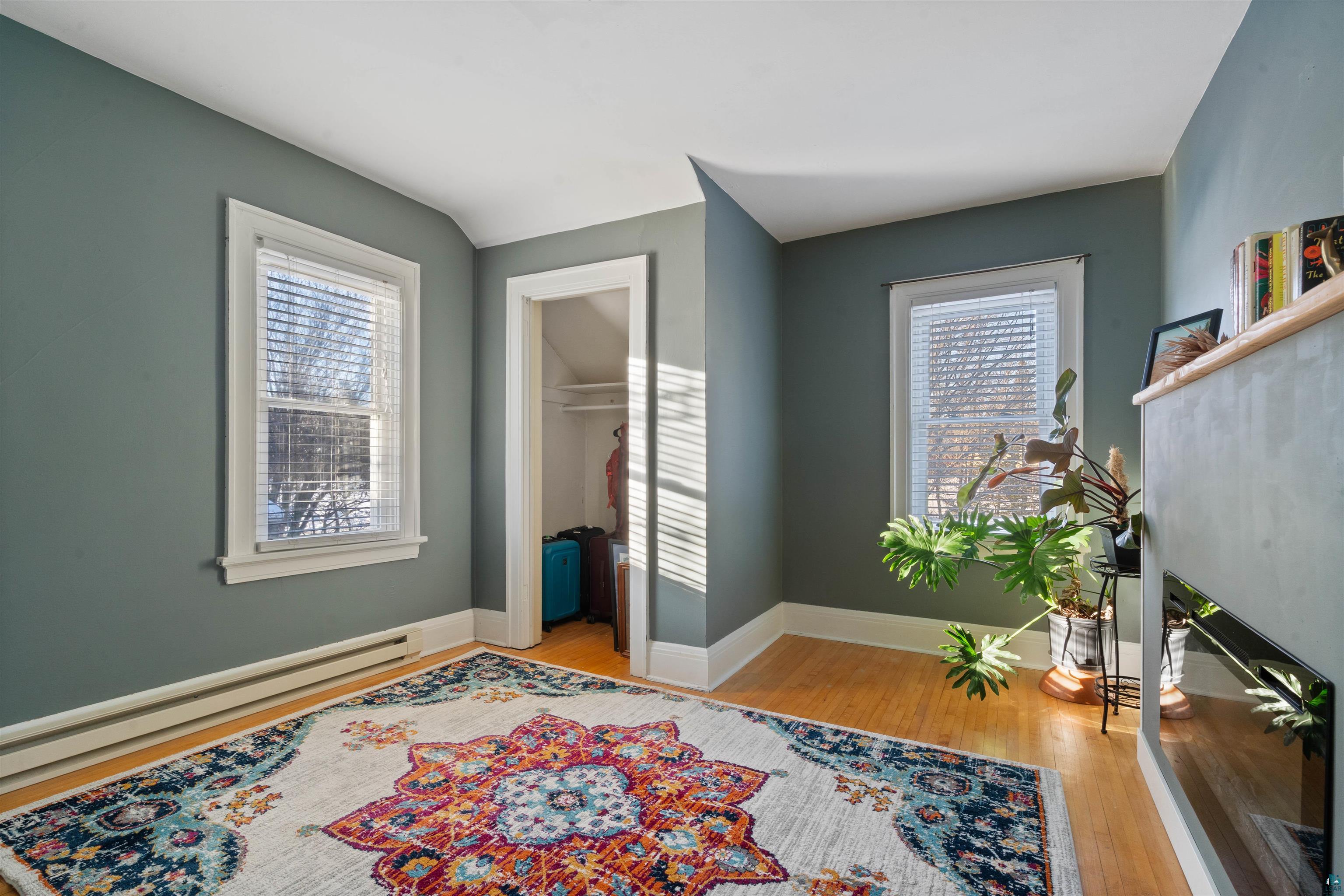 4420 Cambridge Street Duluth, MN 55804 - Photo 5 of 35