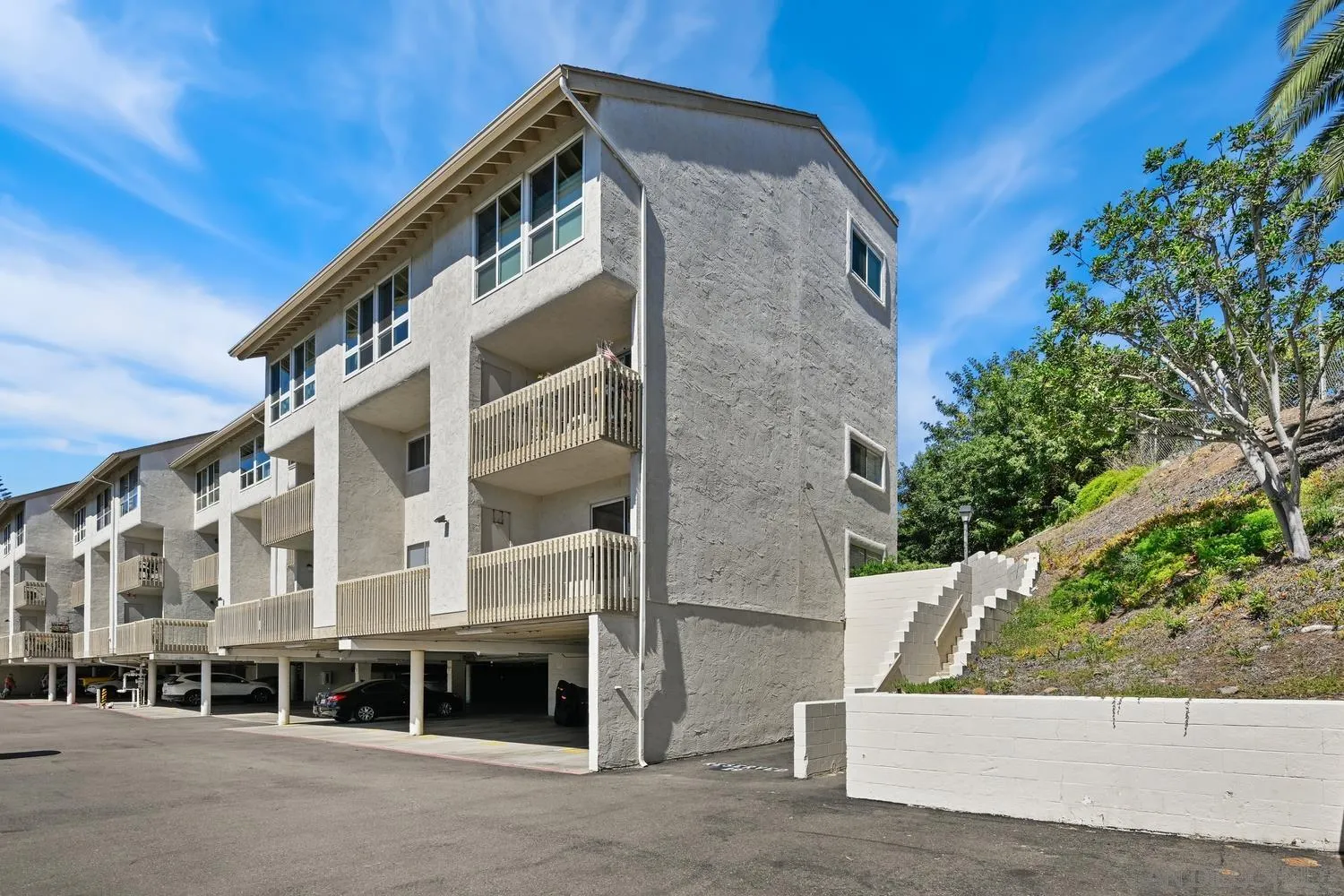 6255 Rancho Mission Road, Unit 101 San Diego, CA 92108 - Photo 2 of 18 Gallery Image 2