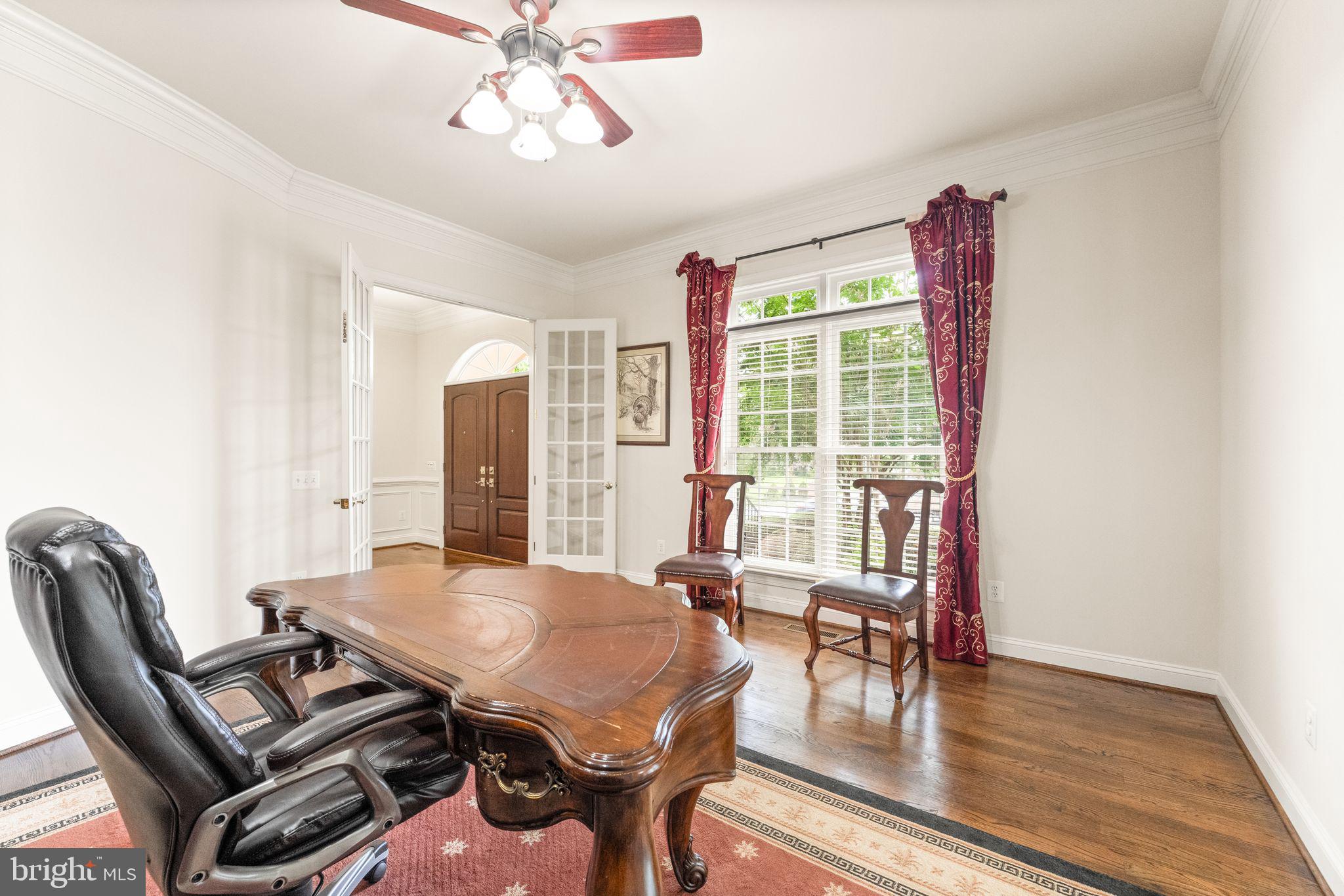 27712 Paddock Trail Place Chantilly, VA 20152 - Photo 15 of 106 Main Level Office