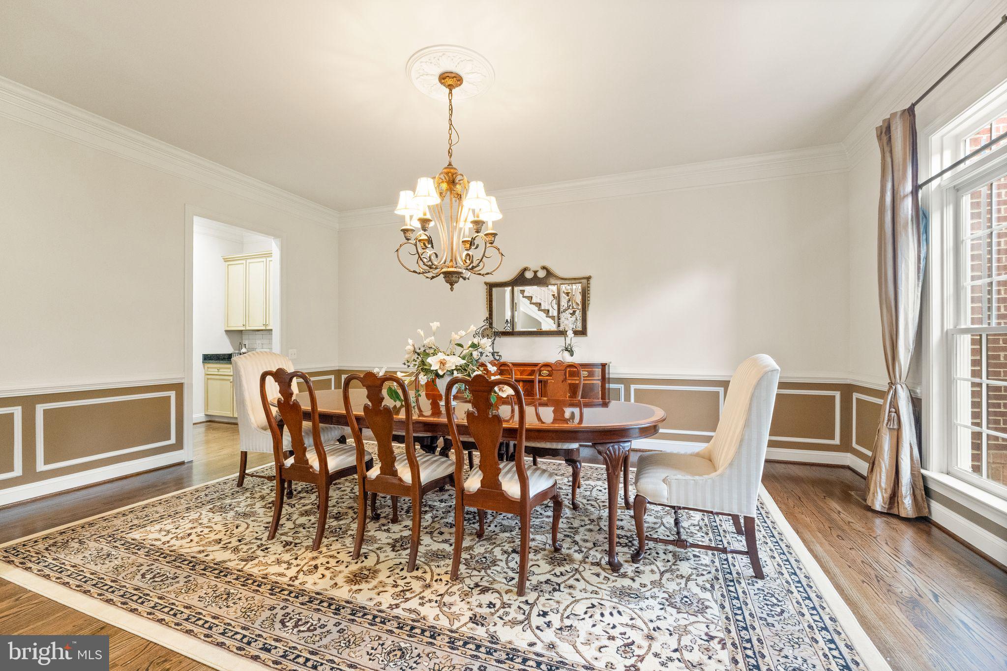 27712 Paddock Trail Place Chantilly, VA 20152 - Photo 20 of 106 Elegant dining room