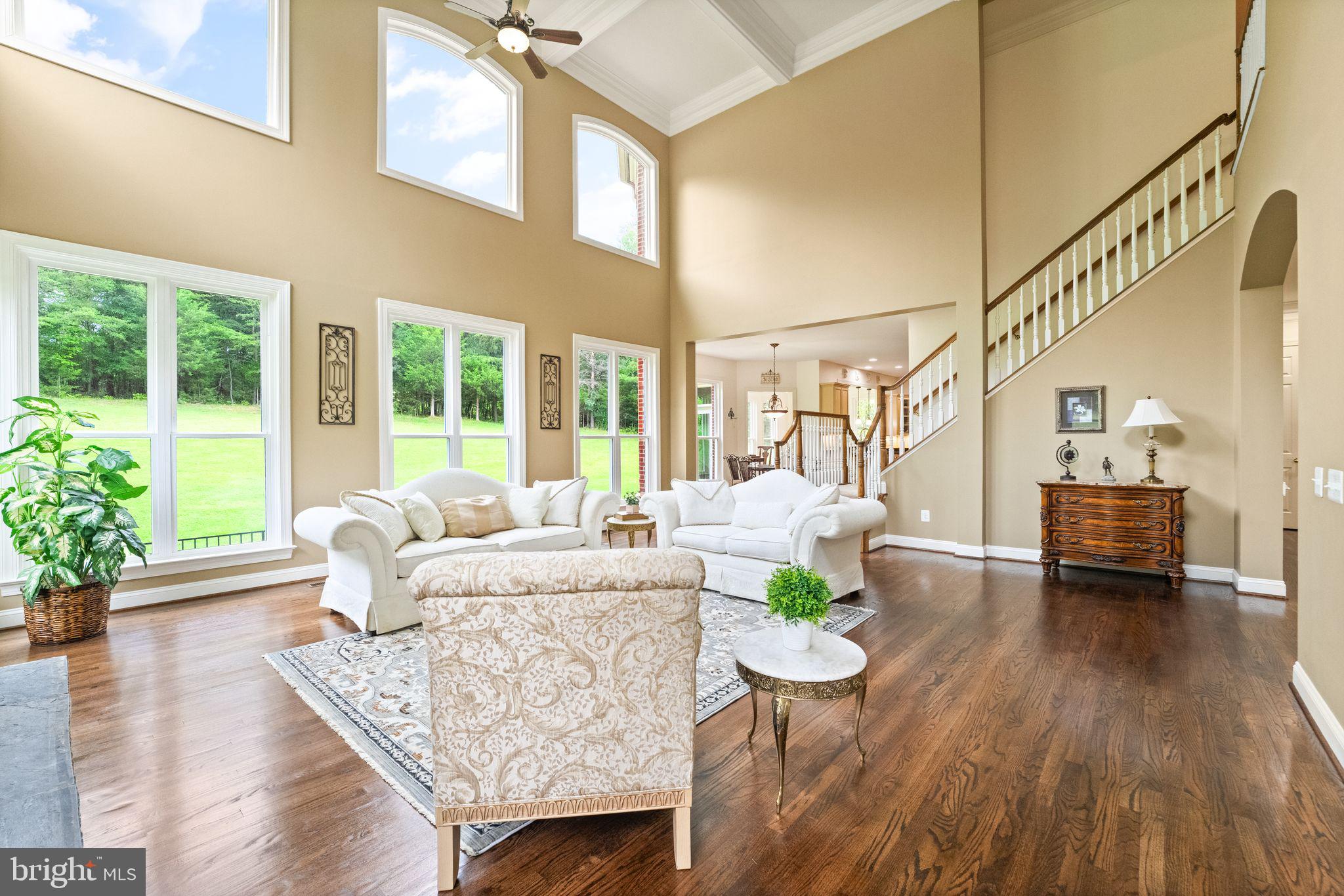 27712 Paddock Trail Place Chantilly, VA 20152 - Photo 36 of 106 Great room with back staircase