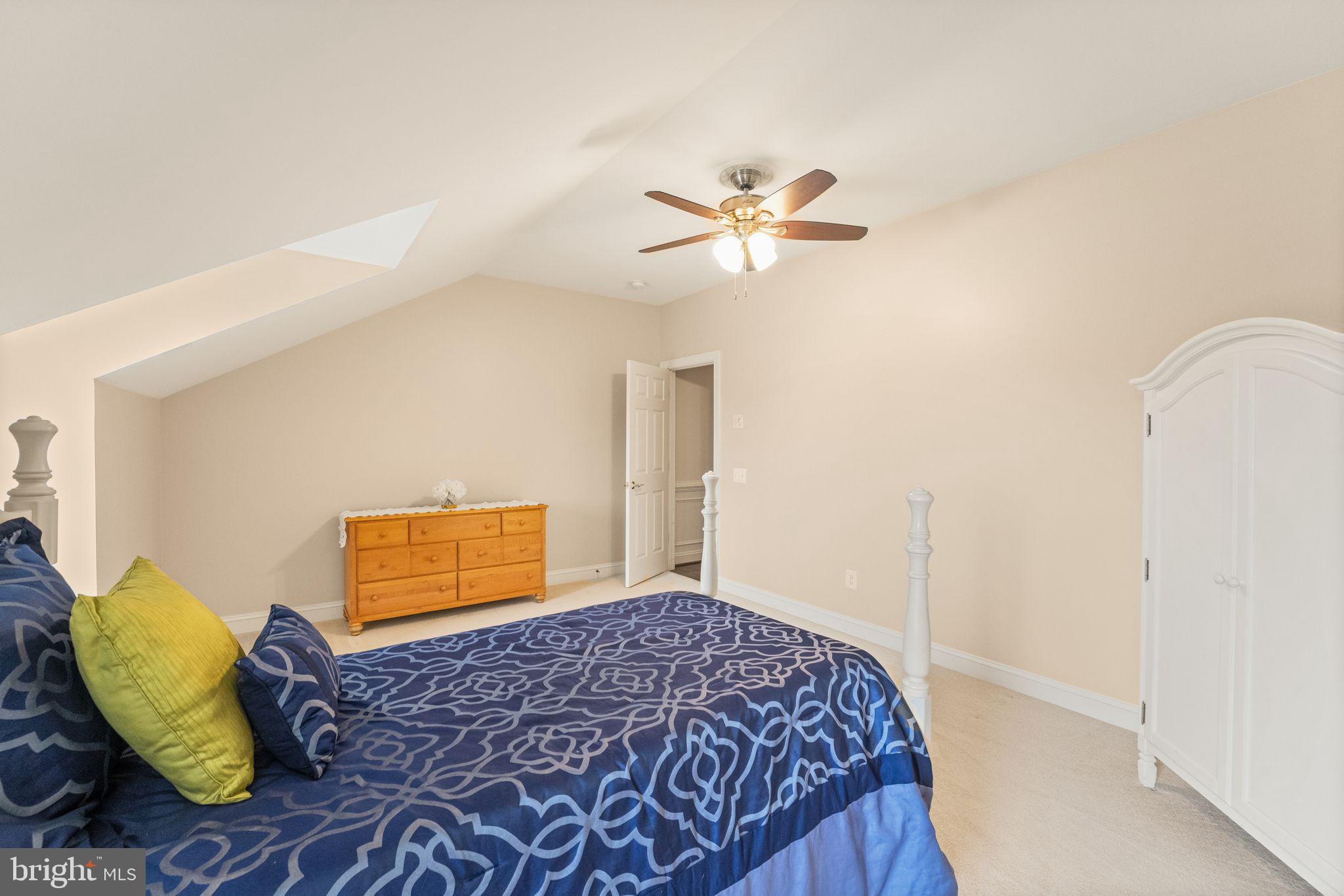 27712 Paddock Trail Place Chantilly, VA 20152 - Photo 68 of 106 Bedroom #5