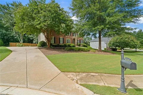$759,900 | 1211 Bonshaw Trail Southwest, Marietta, GA 30064