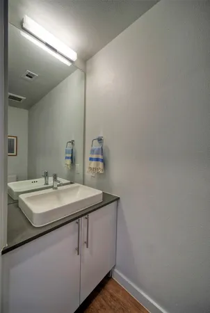 $2,500 | 4004 Banister Lane, Unit 207, Austin, TX 78704