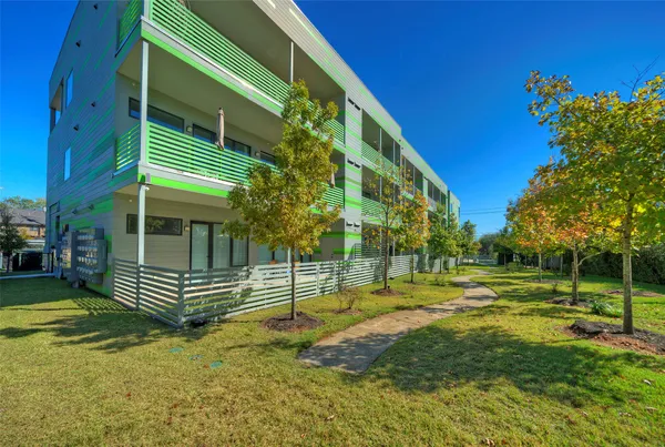 $2,500 | 4004 Banister Lane, Unit 207, Austin, TX 78704
