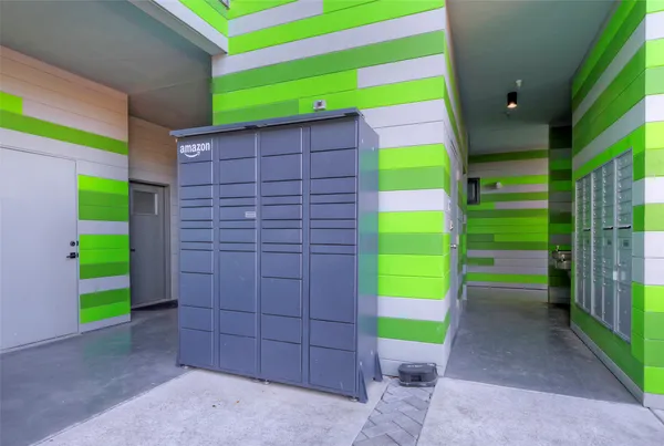 $2,500 | 4004 Banister Lane, Unit 207, Austin, TX 78704