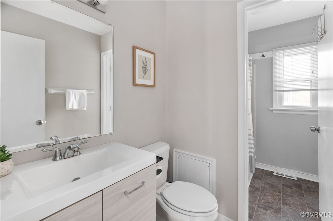 1309 Lockett Ridge Road Midlothian, VA 23114 - Photo 32 of 49 Primary bathroom