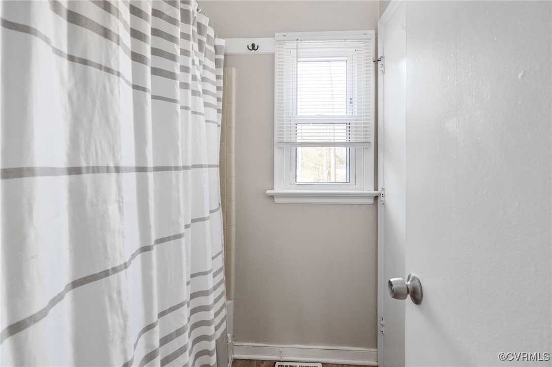 1309 Lockett Ridge Road Midlothian, VA 23114 - Photo 33 of 49 Primary bathroom shower