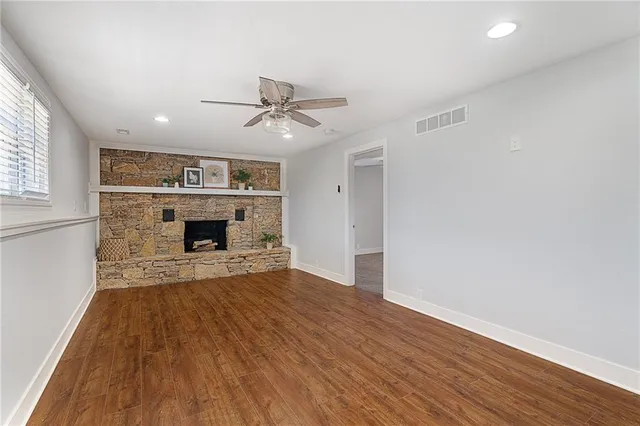 $350,000 | 8590 Wycoff Drive, De Soto, KS 66018