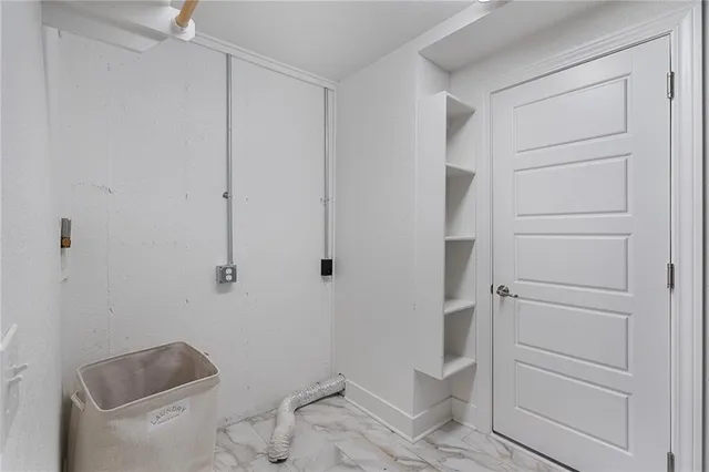 $350,000 | 8590 Wycoff Drive, De Soto, KS 66018