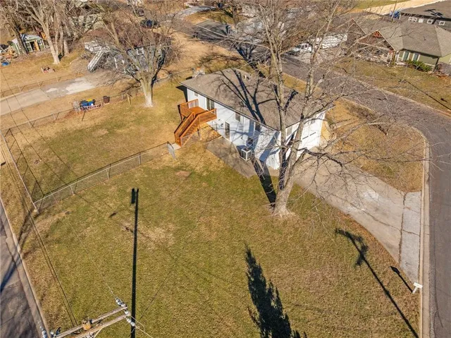 $350,000 | 8590 Wycoff Drive, De Soto, KS 66018