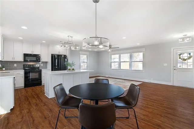 $350,000 | 8590 Wycoff Drive, De Soto, KS 66018