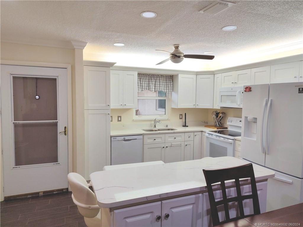 Undisclosed Address Stuart, FL 34997 - Photo 5 of 64