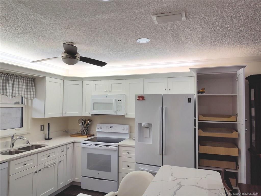 Undisclosed Address Stuart, FL 34997 - Photo 8 of 64