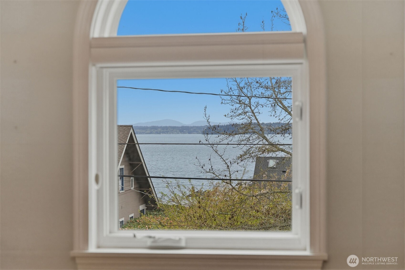 9272 Fauntleroy Way Southwest Seattle, WA 98136 - Photo 16 of 35