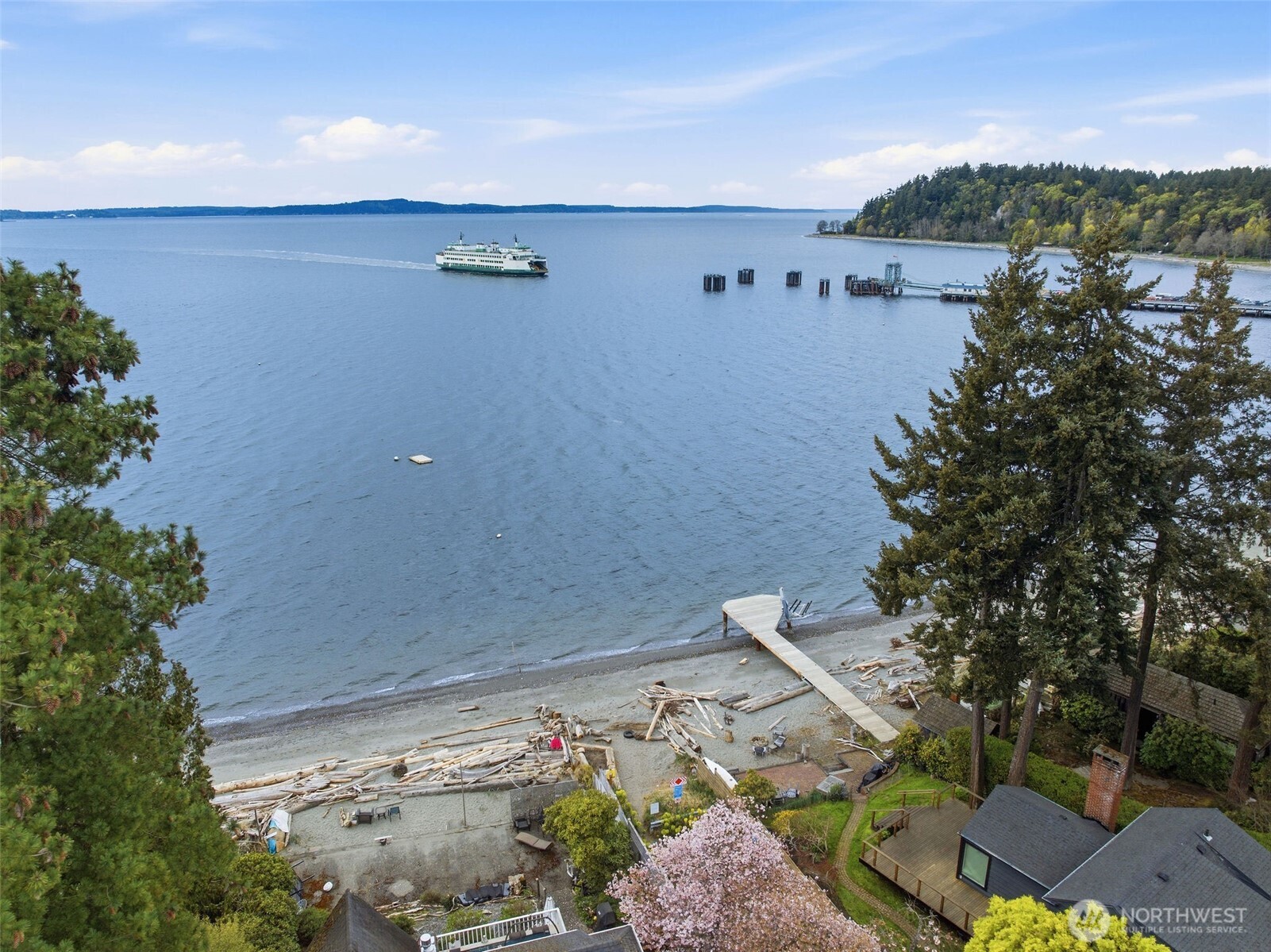9272 Fauntleroy Way Southwest Seattle, WA 98136 - Photo 35 of 35 a view of a lake