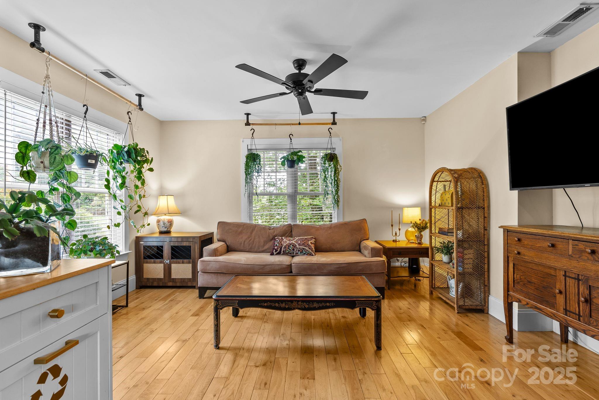 19 Rhudy Road Asheville, NC 28806 - Photo 8 of 24 Gallery Image 8