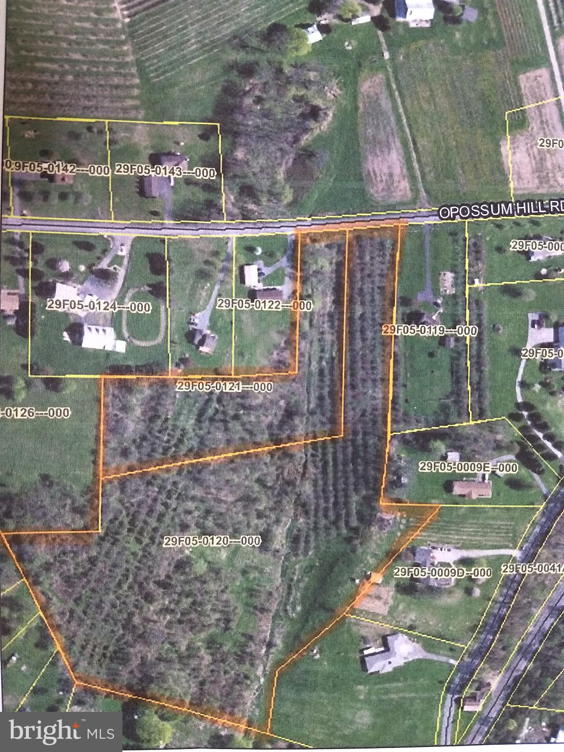 a view of a water fountain in a backyard