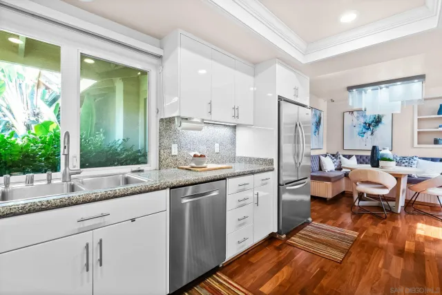 $3,485,000 | 5979 Via Zurita, La Jolla, CA 92037