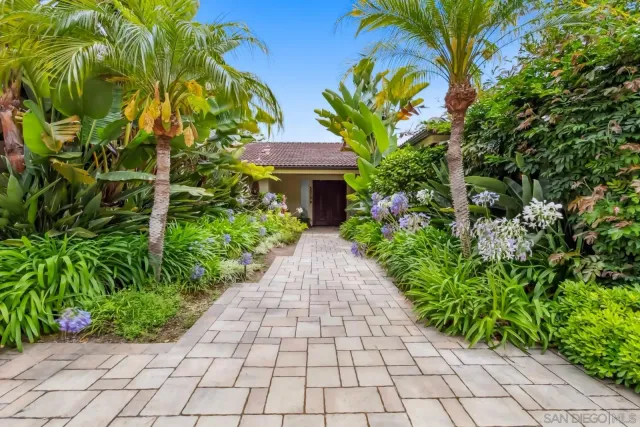 $3,485,000 | 5979 Via Zurita, La Jolla, CA 92037