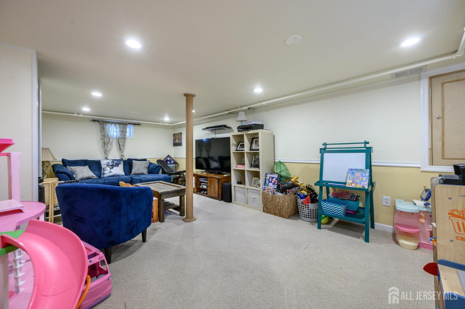 49 Colonial Drive Clark, NJ 07066 - Photo 21 of 31