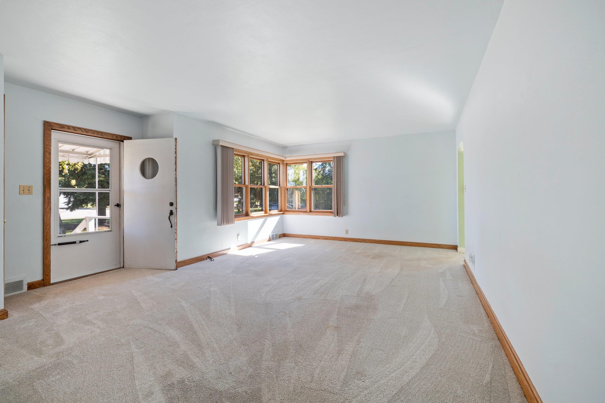 1332 Oneida Street Menasha, WI 54952 - Photo 17 of 40 Gallery Image 17