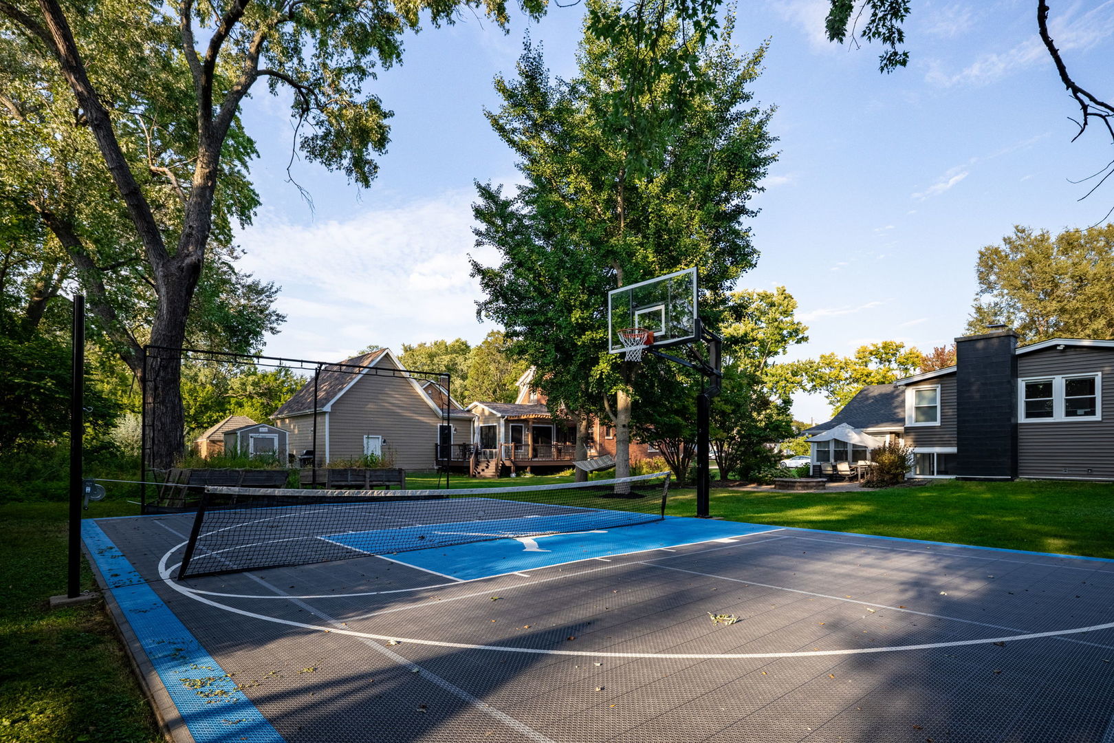 620 Crest Street Wheaton, IL 60187 - Photo 12 of 44 a view of outdoor space yard and street