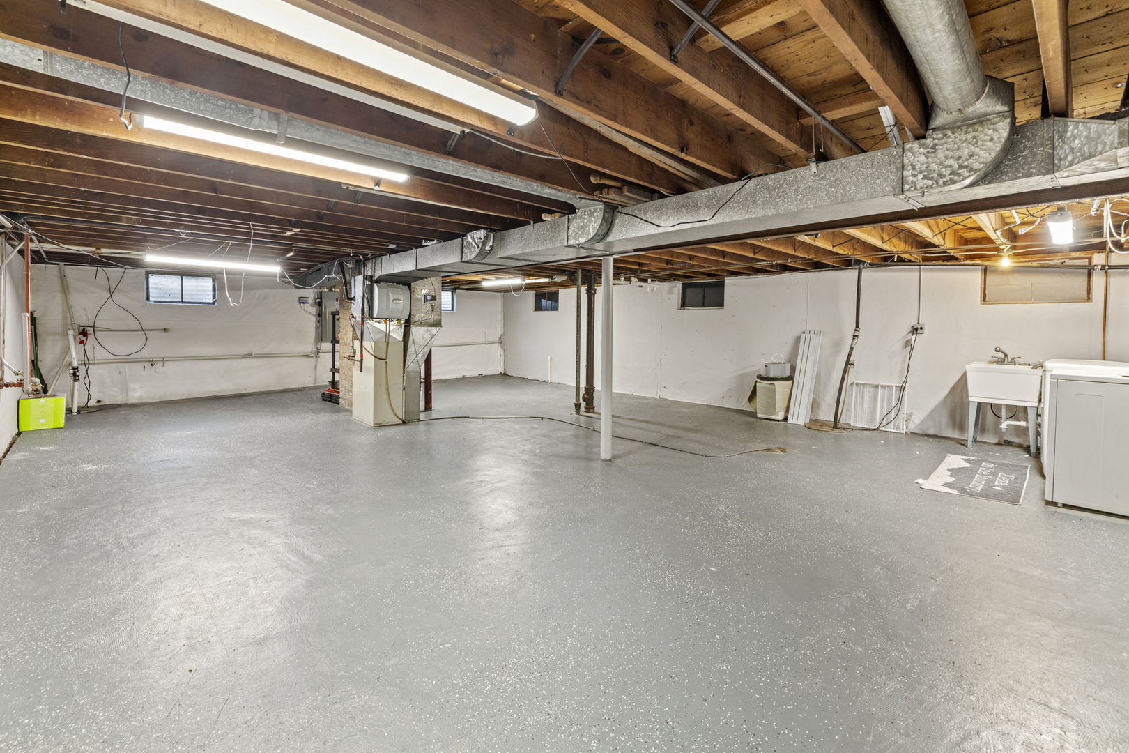 620 Crest Street Wheaton, IL 60187 - Photo 19 of 44 a view of empty room