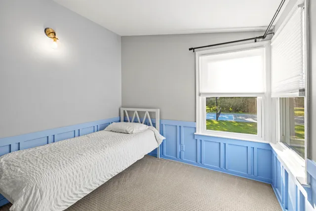 $550,000 | 620 Crest Street, Wheaton, IL 60187